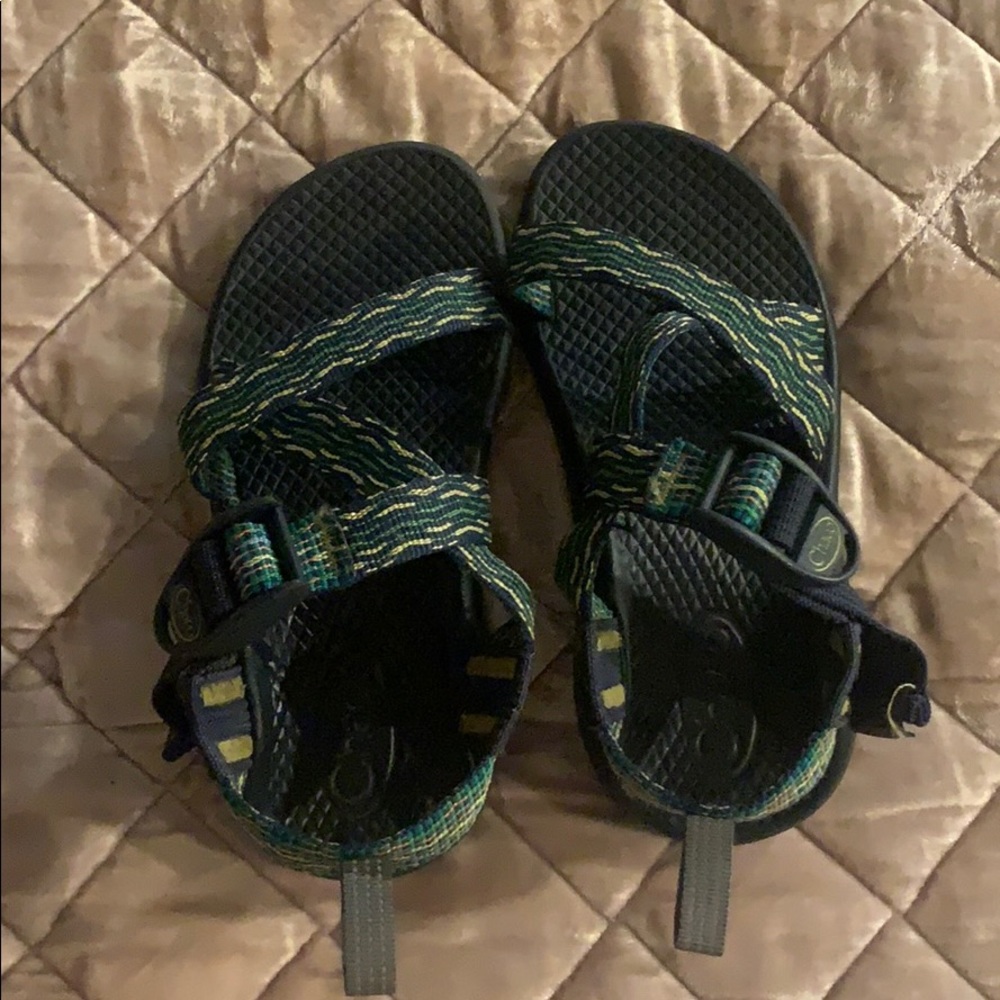 Boys Chacos size 11